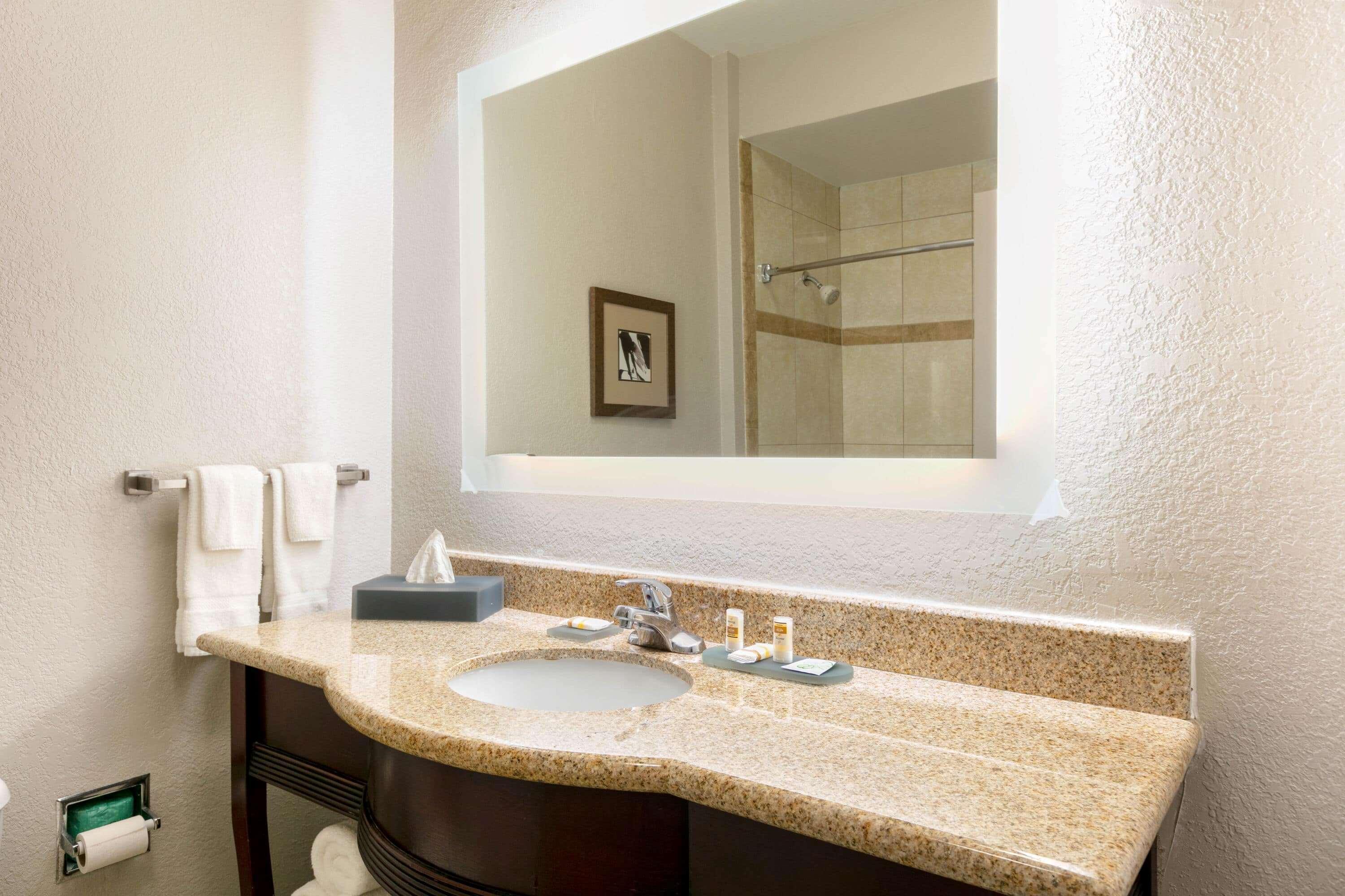 La Quinta By Wyndham Lindale Hotel Екстериор снимка