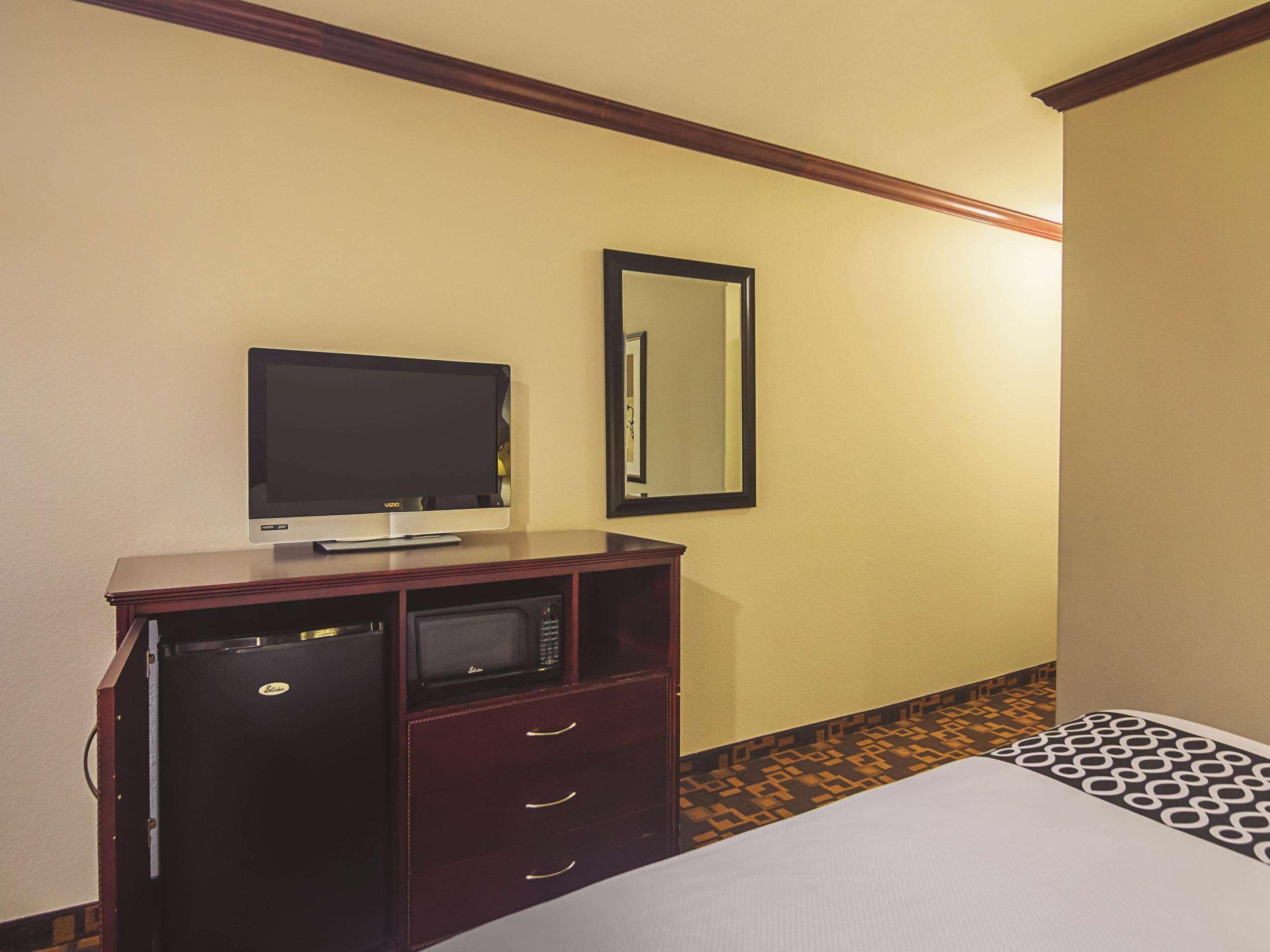 La Quinta By Wyndham Lindale Hotel Екстериор снимка