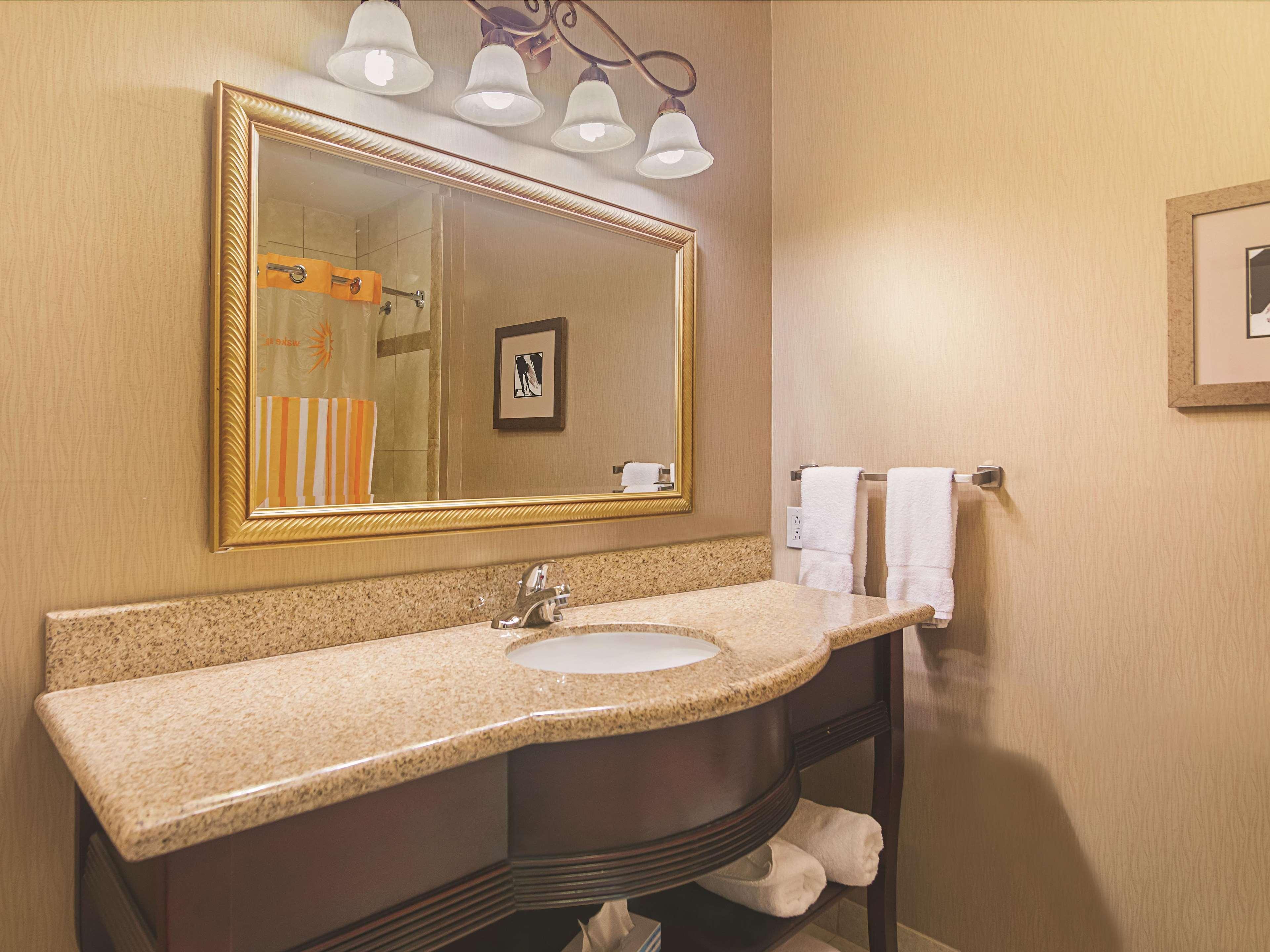 La Quinta By Wyndham Lindale Hotel Екстериор снимка