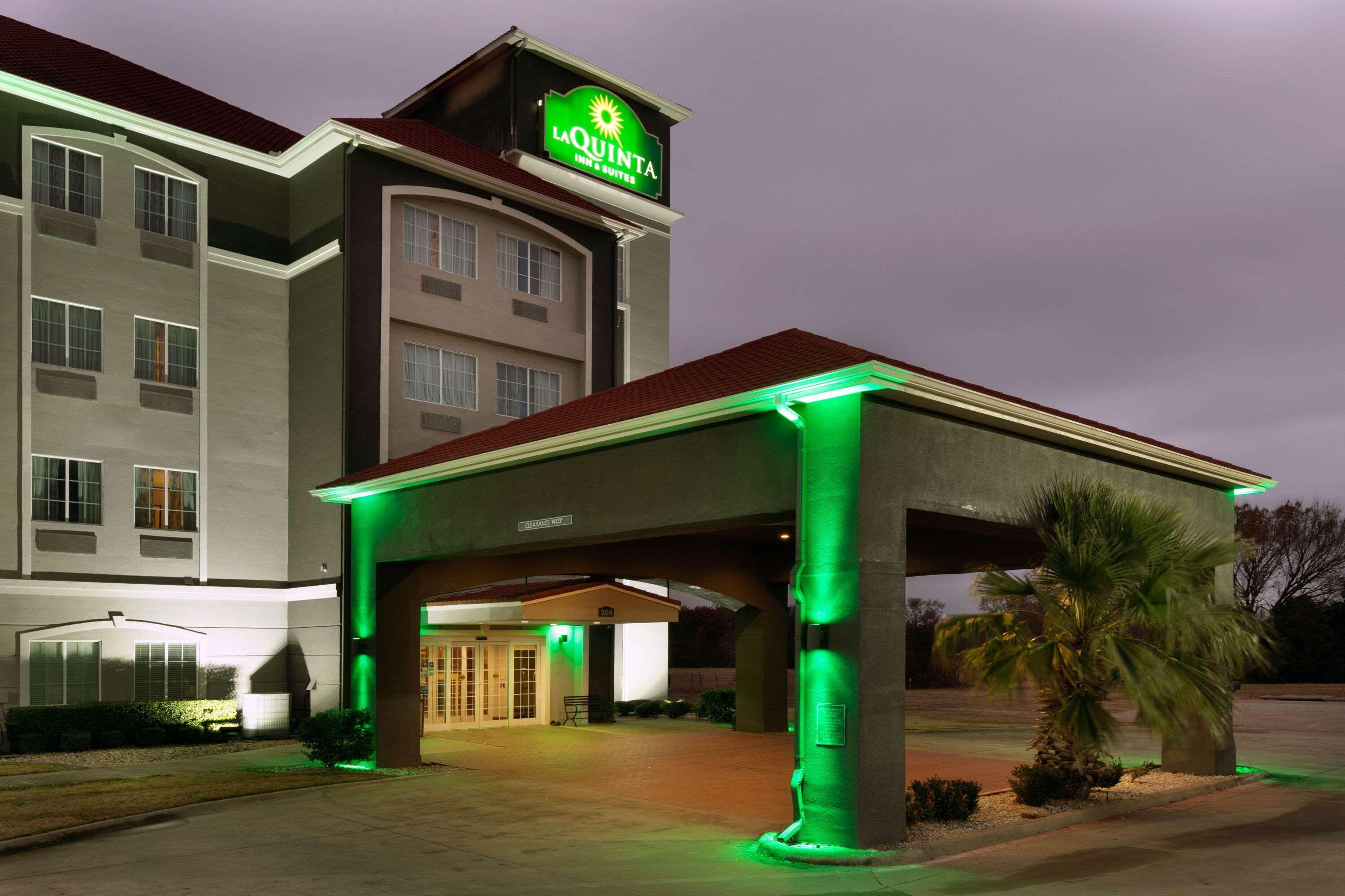 La Quinta By Wyndham Lindale Hotel Екстериор снимка